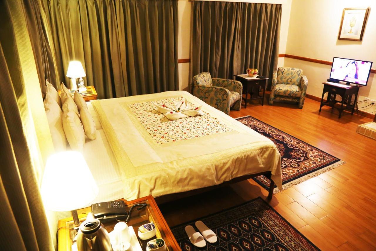Springfields - A Heritage Palace Since 1902 Shimla Bagian luar foto